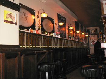 AMSTERDAM de vip bar 3.jpg