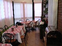 L\'angolo bar como 1