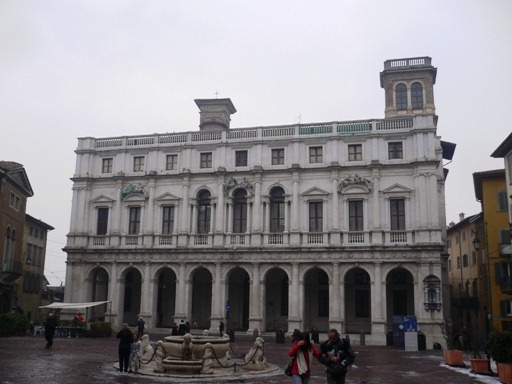 Bergamo Piazza Vecchia, Città Alta7
