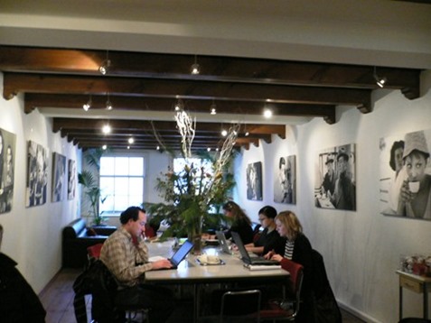 Caffetteria Tavolo Conviviale2