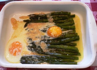 Cucina Asparagi uova formaggio grana