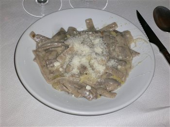 Morbegno in cantina 09-10-06 017.jpg
