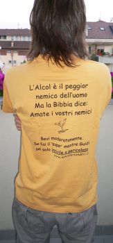 T-short 2 dietro chiara.jpg